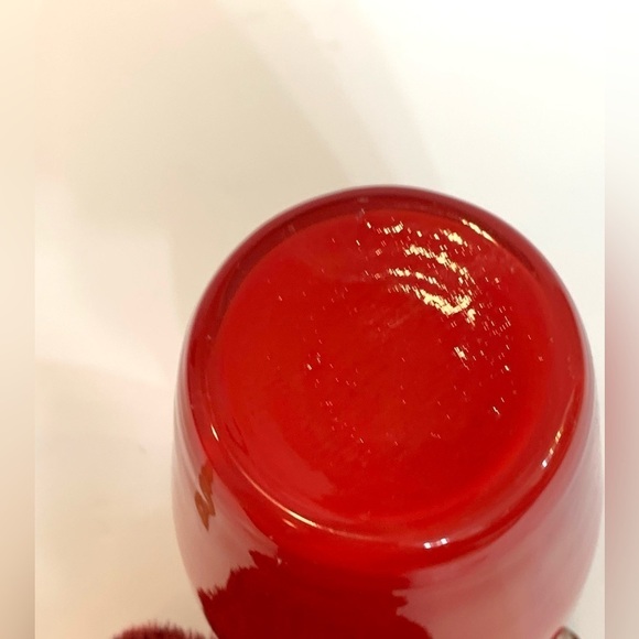 Dalian Snowflake Company Art Glass Blown Red & White 8" Vase - Picture 7 of 8